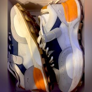 Im selling blue, yellow, white Jordan’s women size 8